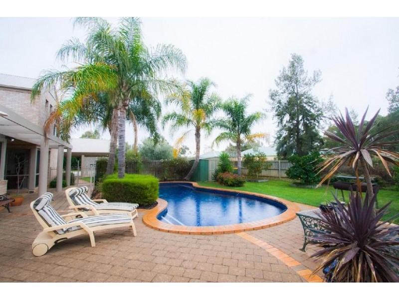 18 Charters Drive, Moama NSW 2731