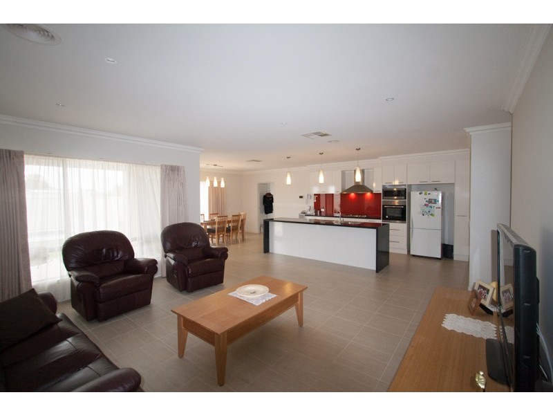 1 Arran Street, Moama NSW 2731