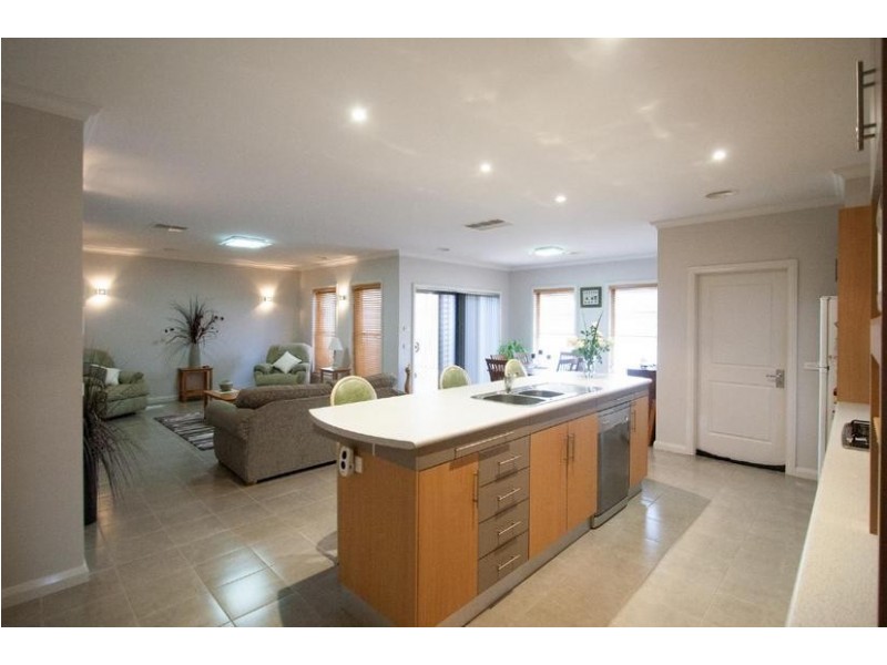15 Sunset Avenue, Echuca VIC 3564