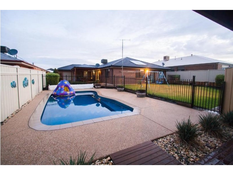 5 Forfar Drive, Moama NSW 2731