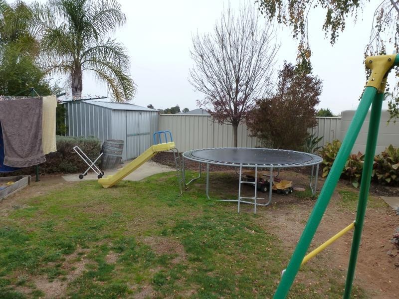 12 Glencoe Boulevard, Moama NSW 2731