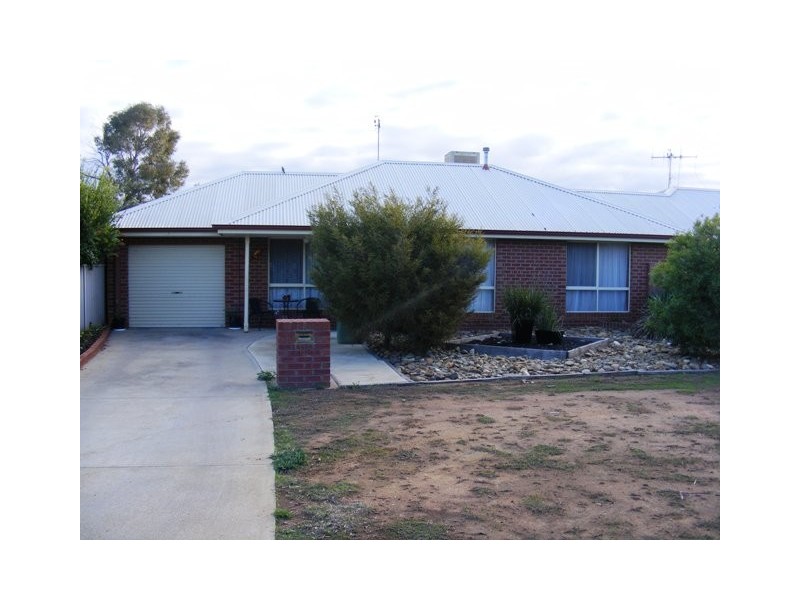 2/115 Shackell Street, Echuca VIC 3564