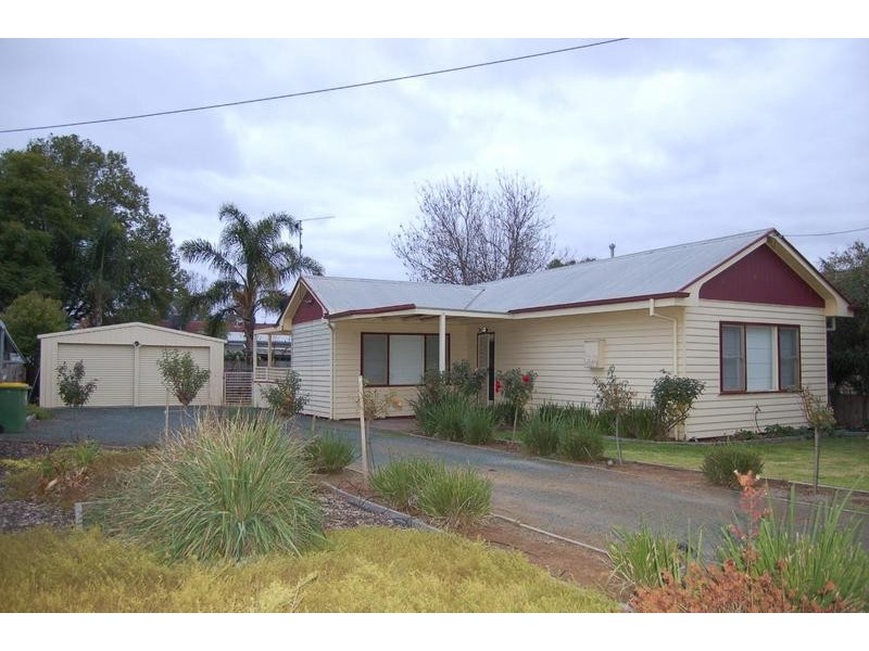 42 Simmie Street, Echuca VIC 3564
