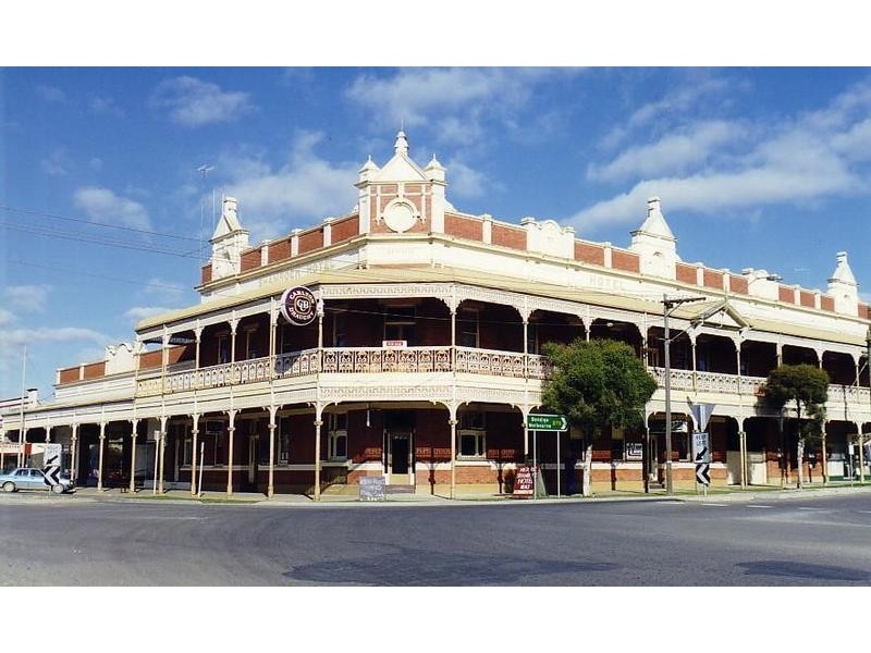 1-9 51-55 Moore and Gillies Street, Rochester VIC 3561