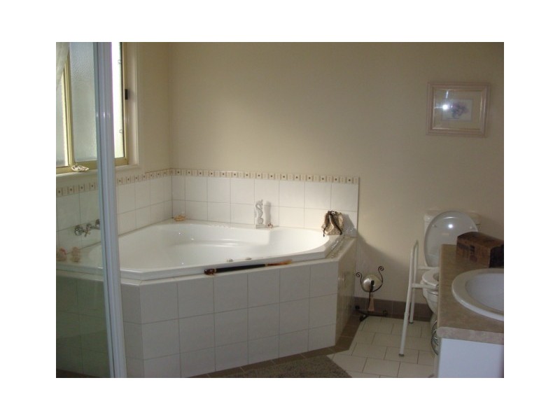 5 Swan Boulevard Cobb Haven, Moama NSW 2731