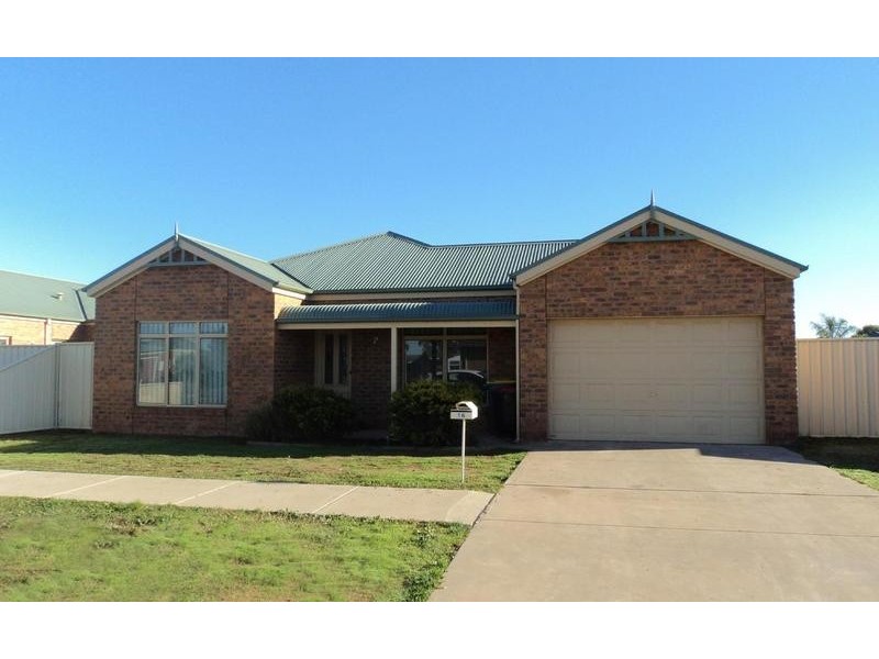 16 Federal Street, Echuca VIC 3564