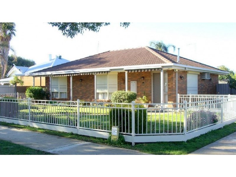 1/42 Hare Street, Echuca VIC 3564