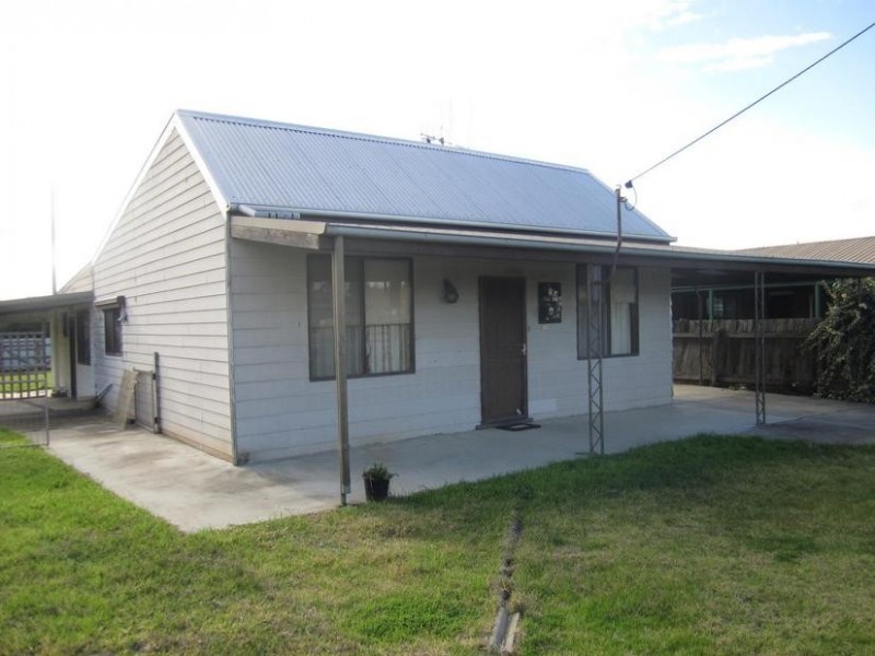 12 Maiden Street, Moama NSW 2731