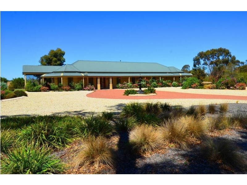 2 Rivergums Drive, Moama NSW 2731