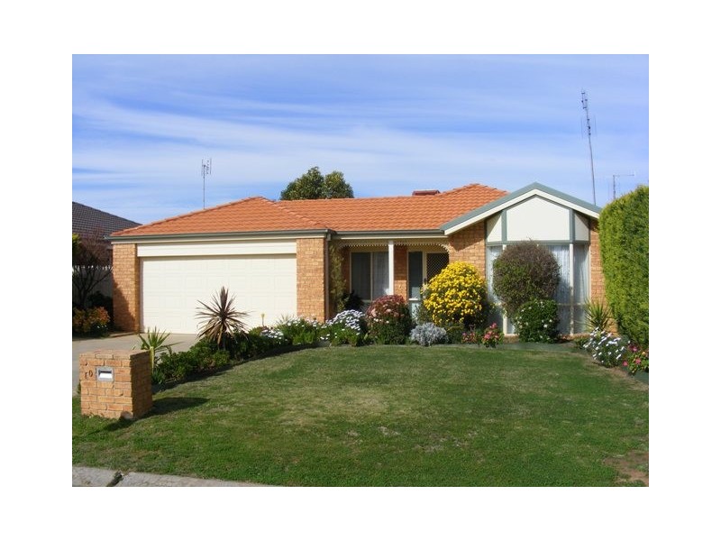 10 Sunrise Avenue, Moama NSW 2731