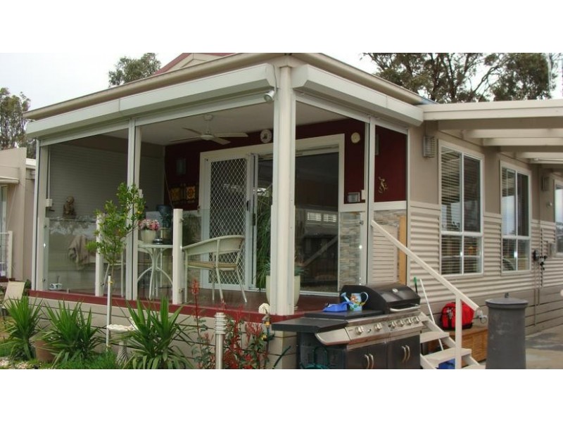 RO 71 Horse Shoe Lagoon Caravan Park Old Barmah Road, Moama NSW 2731