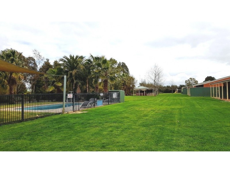 24 Lane Street, Moama NSW 2731