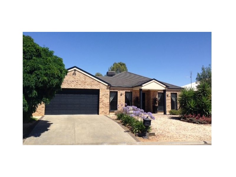 10 Kingfisher Drive, Moama NSW 2731