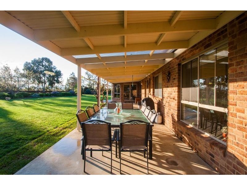 3 Vallence Court (off Hollara Drive), Moama NSW 2731