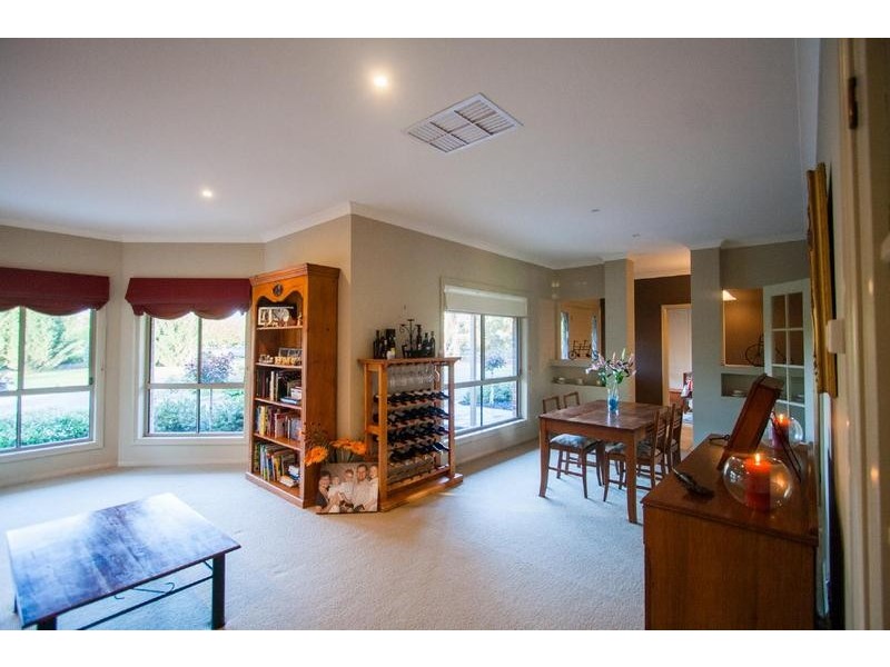 3 Vallence Court (off Hollara Drive), Moama NSW 2731