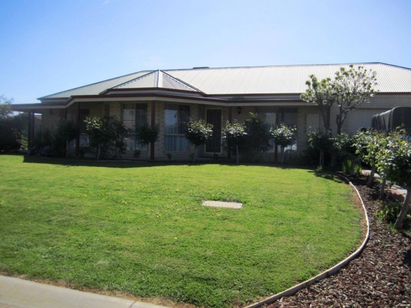 9 John Close, Echuca VIC 3564