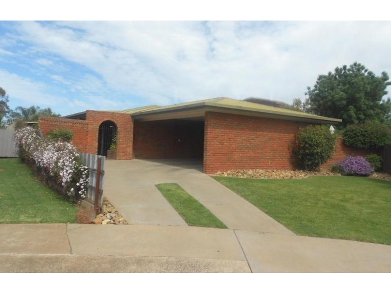 12 Ostram Court, Echuca VIC 3564