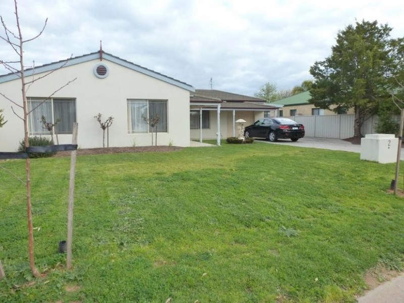 2 McMahon Place, Moama NSW 2731