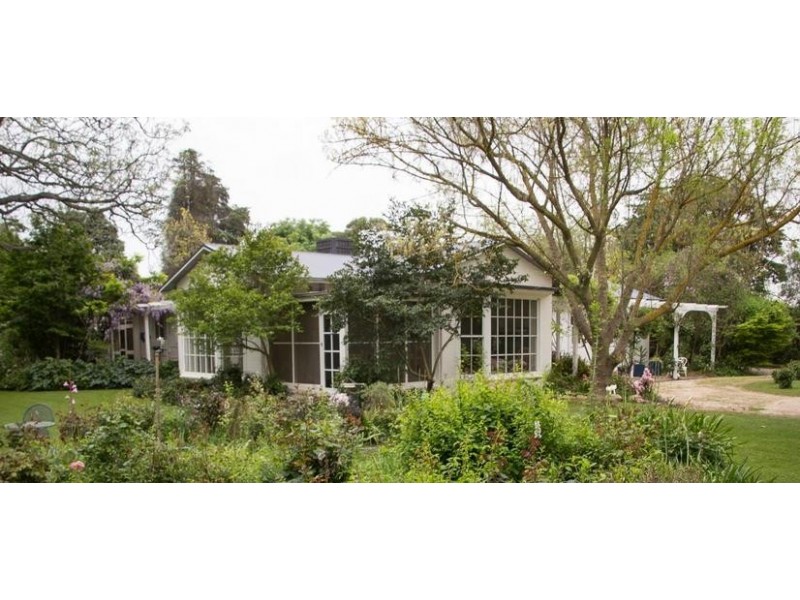 2215 Perricoota Road, Moama NSW 2731