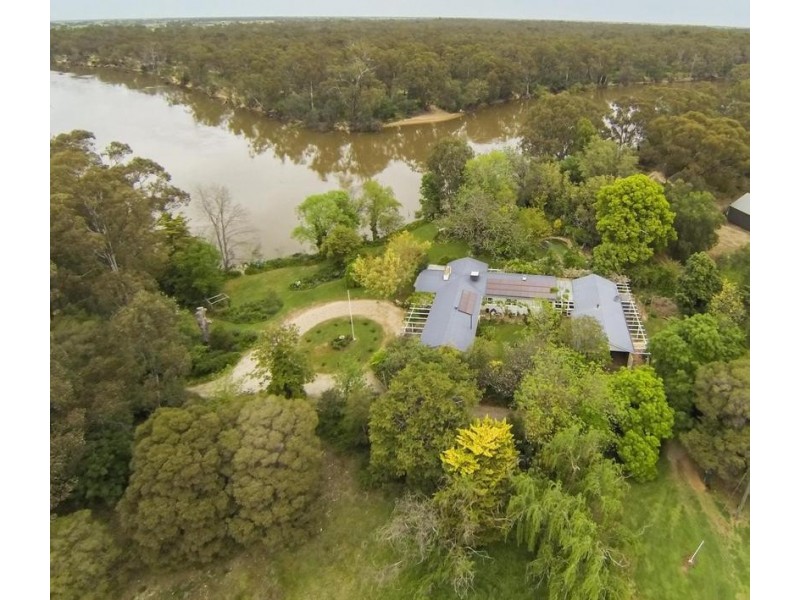 2215 Perricoota Road, Moama NSW 2731