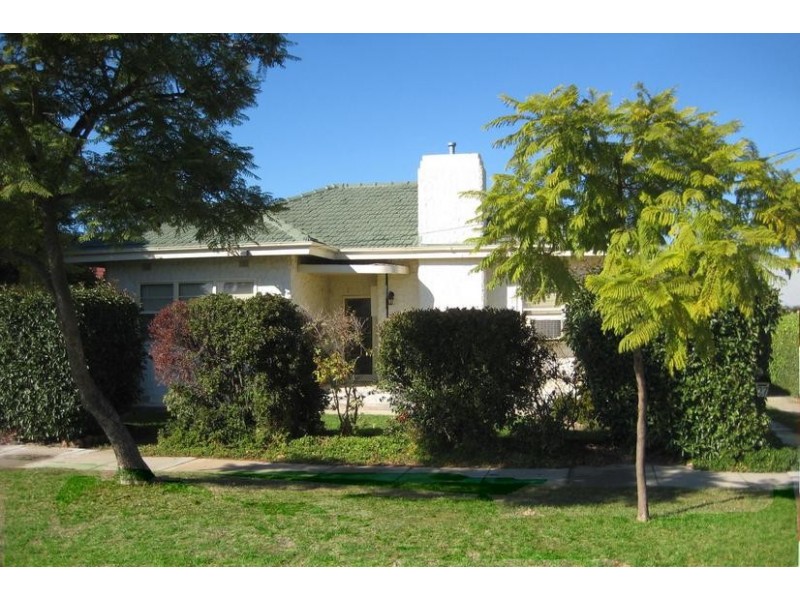 27 Crofton Street, Echuca VIC 3564