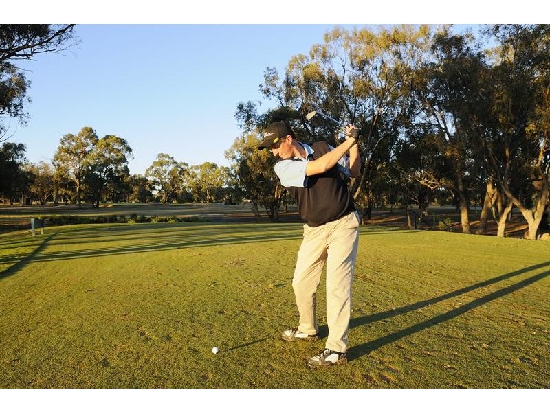 2c Perricoota Road, Moama NSW 2731