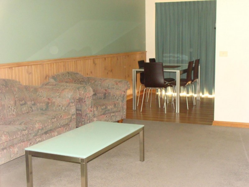 10 Perricoota Road, Moama NSW 2731