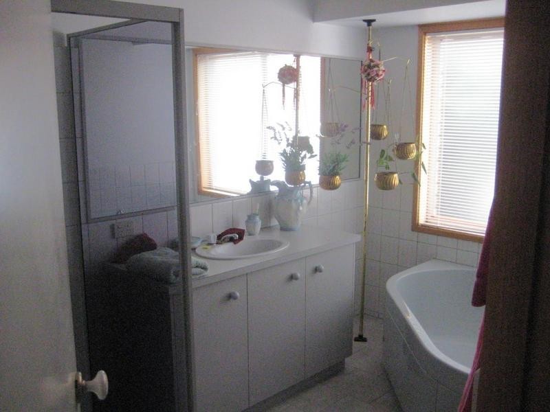 16 Lawson Drive, Moama NSW 2731