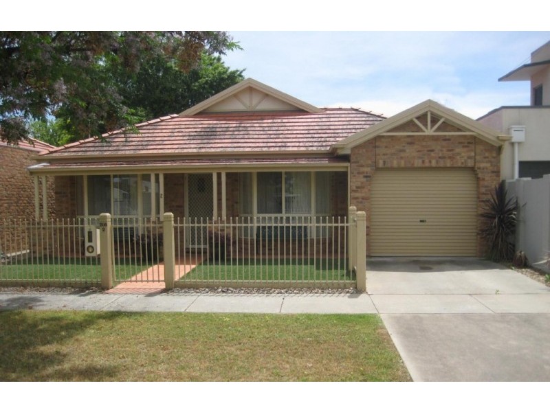 2/208 Eyre Street, Echuca VIC 3564