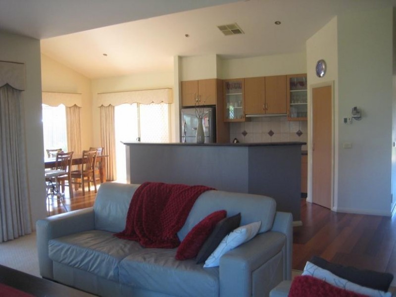 3 Victoria Place, Echuca VIC 3564