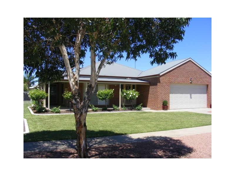 5 Orkney Court, Moama NSW 2731