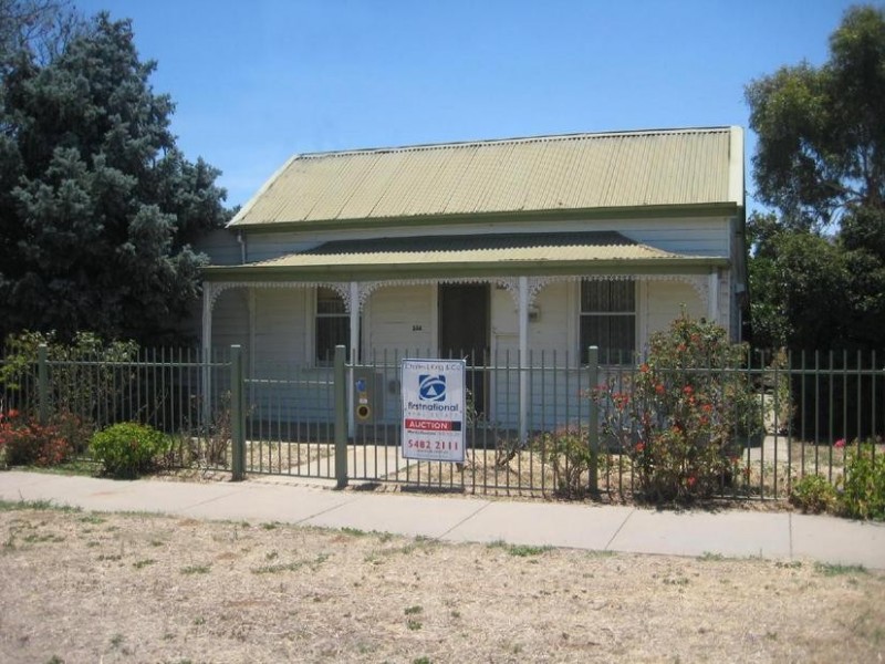 144 Pakenham Street, Echuca VIC 3564