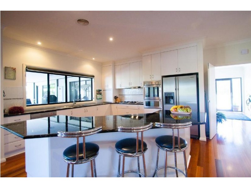55 Brecon Court, Echuca VIC 3564