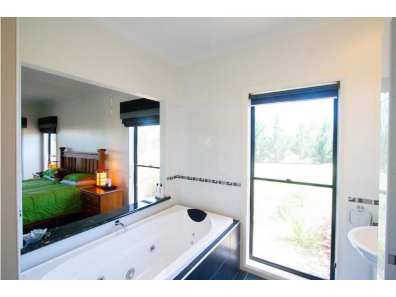 55 Brecon Court, Echuca VIC 3564