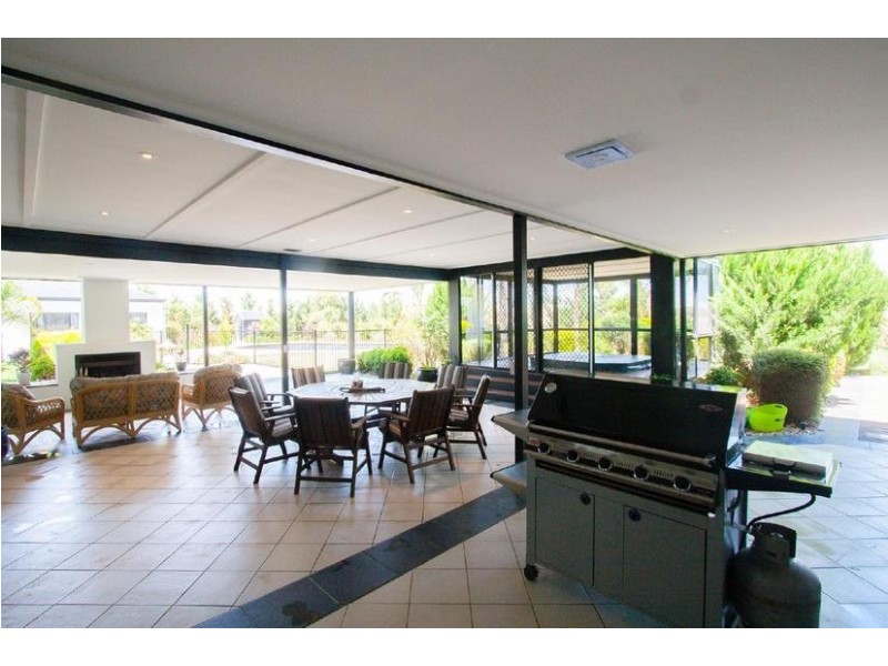 55 Brecon Court, Echuca VIC 3564