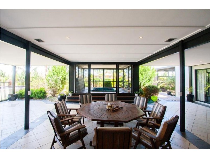 55 Brecon Court, Echuca VIC 3564