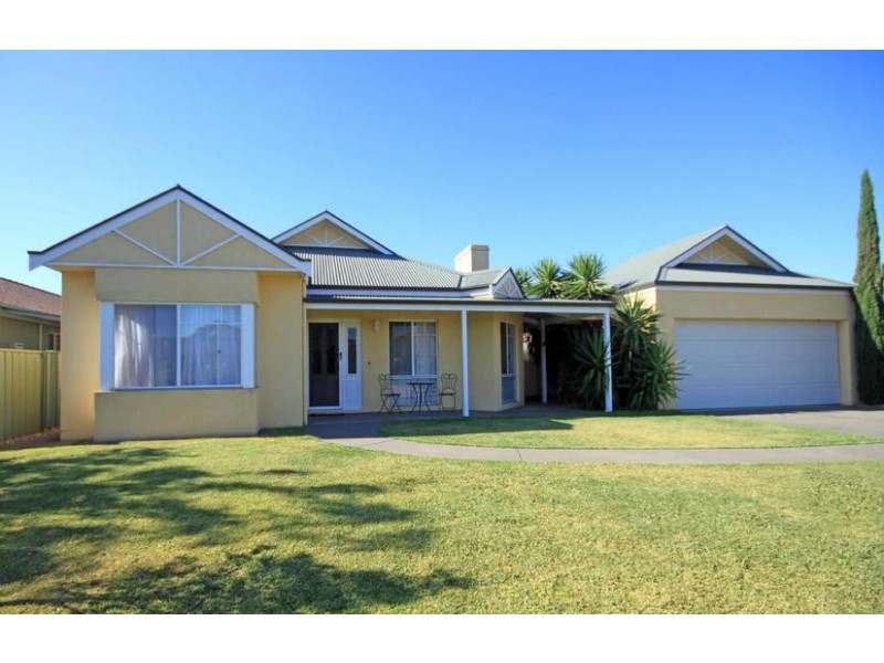 14 Murphy Way, Echuca VIC 3564