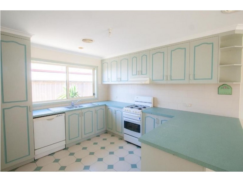 21 Genevieve Avenue, Echuca VIC 3564