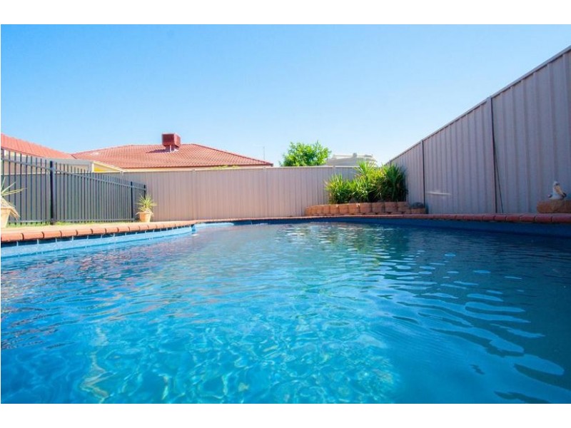 21 Genevieve Avenue, Echuca VIC 3564