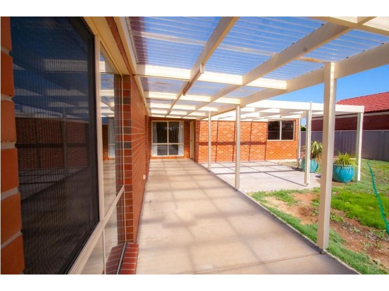 21 Genevieve Avenue, Echuca VIC 3564