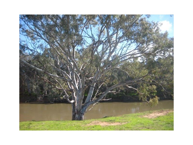 1 Nolan Road (enter off Casey Rd), Echuca VIC 3564