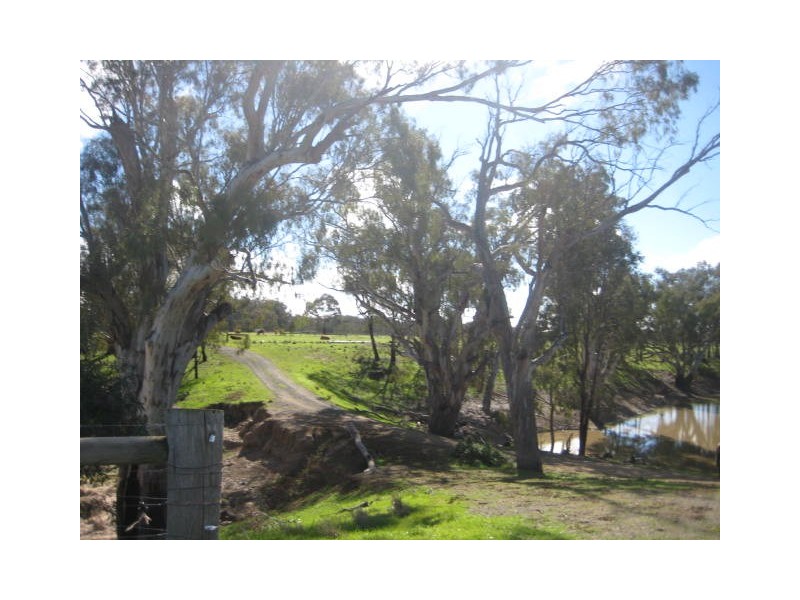 1 Nolan Road (enter off Casey Rd), Echuca VIC 3564