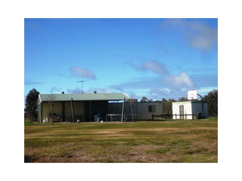 1 Nolan Road (enter off Casey Rd), Echuca VIC 3564