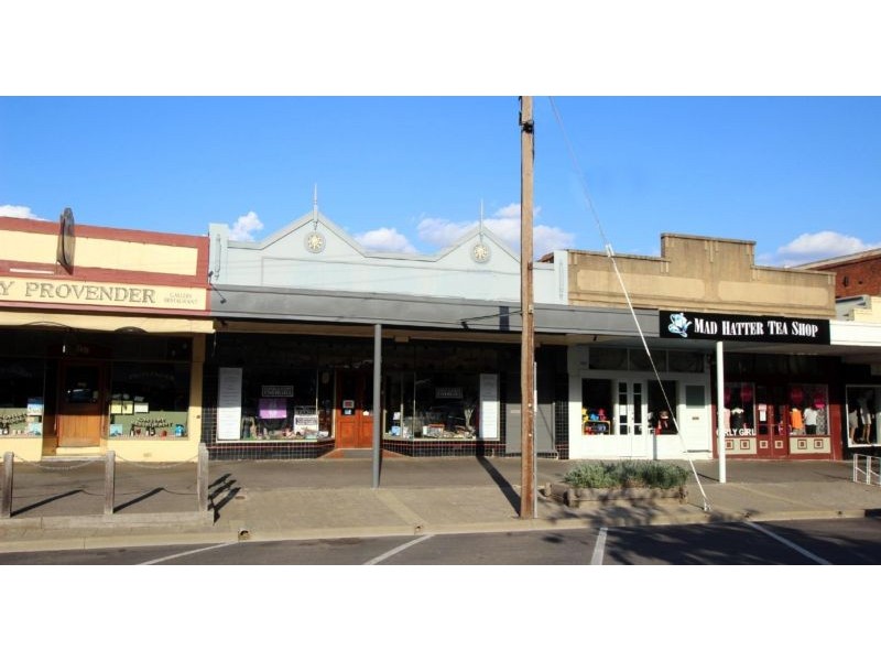 564- 566 High, Echuca VIC 3564