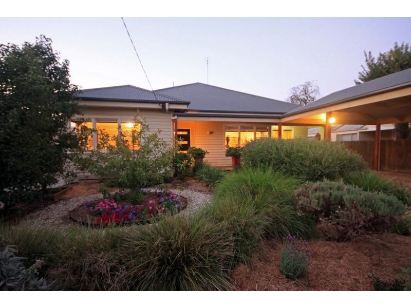 16 Tyler Street, Echuca VIC 3564
