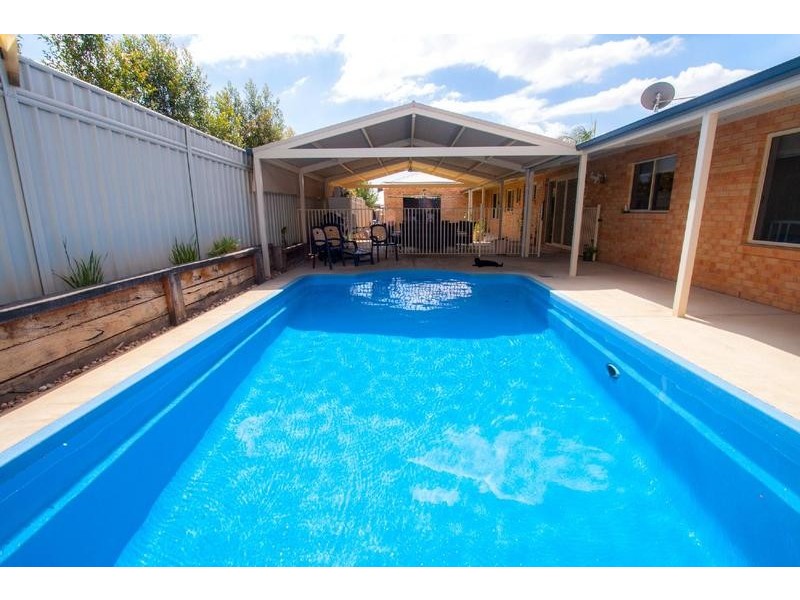 12 Forfar Drive, Moama NSW 2731