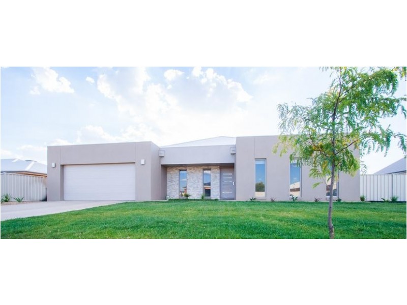 9 Healey Court, Moama NSW 2731