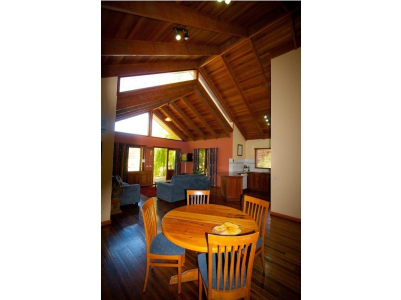 2/400 Perricoota Rd, Moama NSW 2731