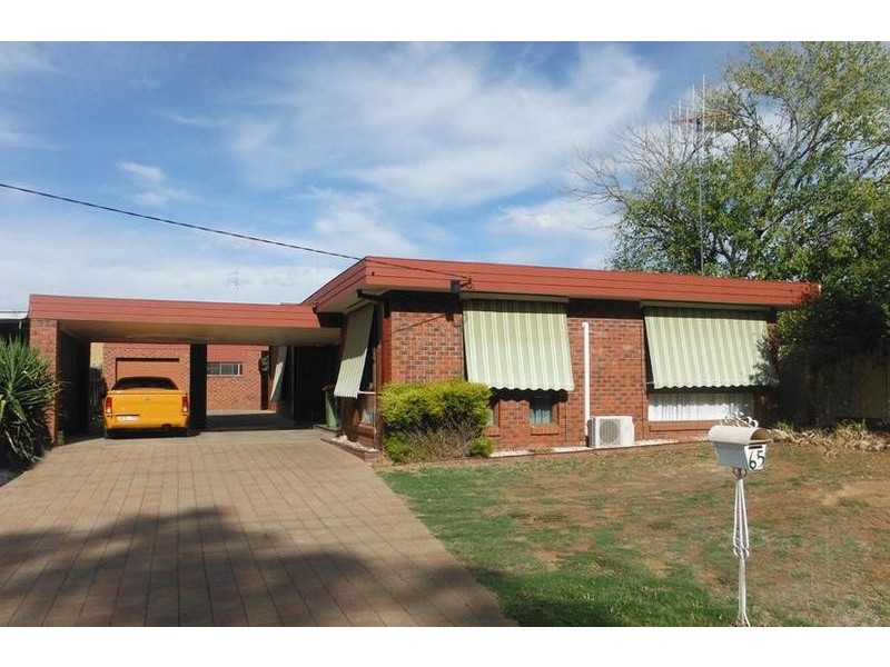 65 Campaspe Esplanade, Echuca VIC 3564