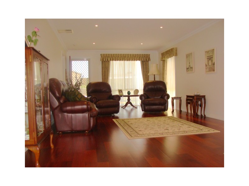 88 Swan Boulevard, Moama NSW 2731